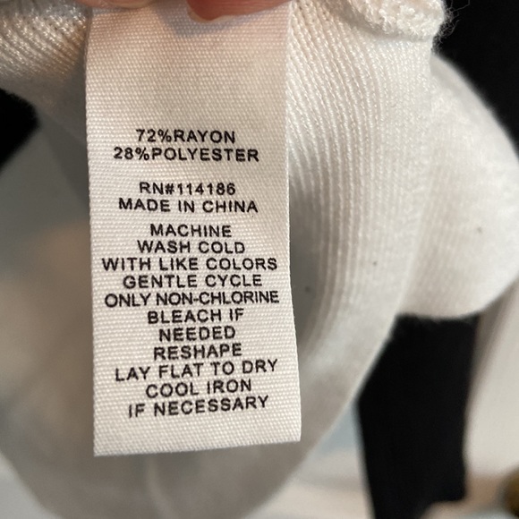 Black & white asymmetrical cowl neck sweater - Picture 4 of 6